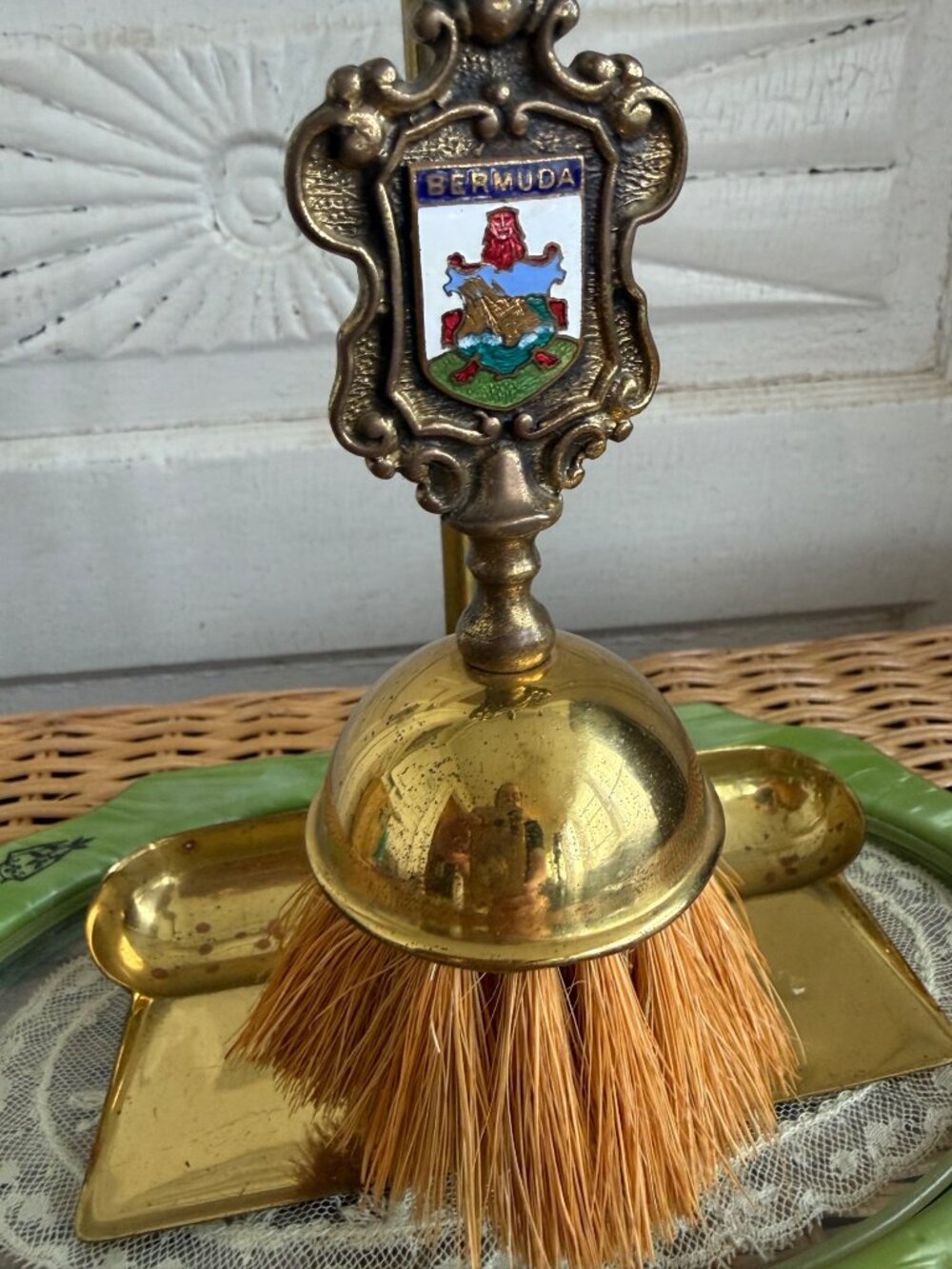 Vintage 50's Brass Silent Butler Crumb Catcher Peerage England Bermuda Souvenir - Picture 3 of 9